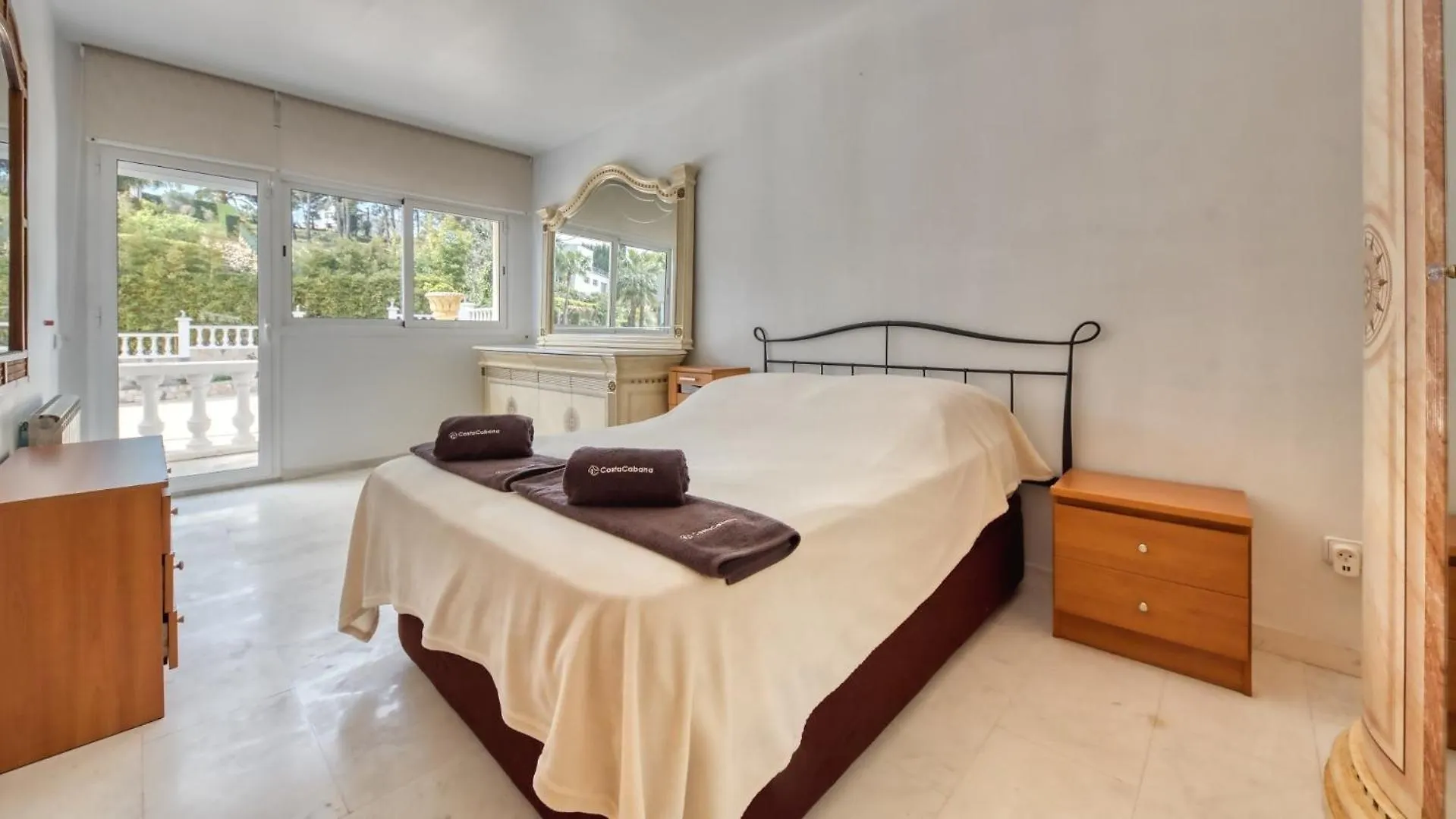 Costacabana - Villa Estrella Lloret de Mar