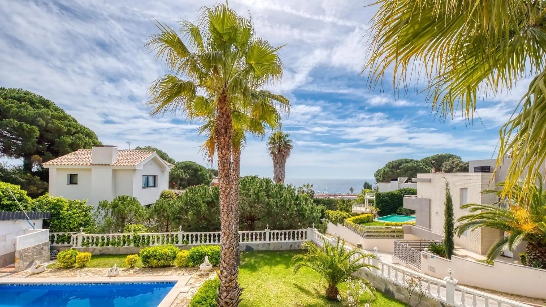 Costacabana - Villa Estrella Lloret de Mar